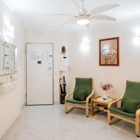 Apartament Sea Zephyr Centro Walk To Prime Location