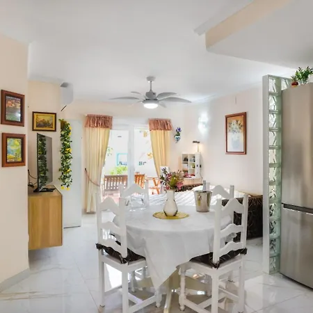 Apartament Sea Zephyr Centro Walk To Prime Location Torremolinos
